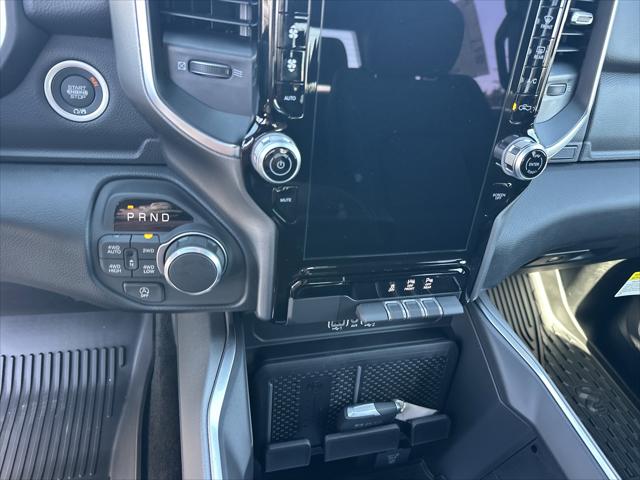 2026 Ram 1500 Big Horn Crew Cab 4x4 5'7" Box