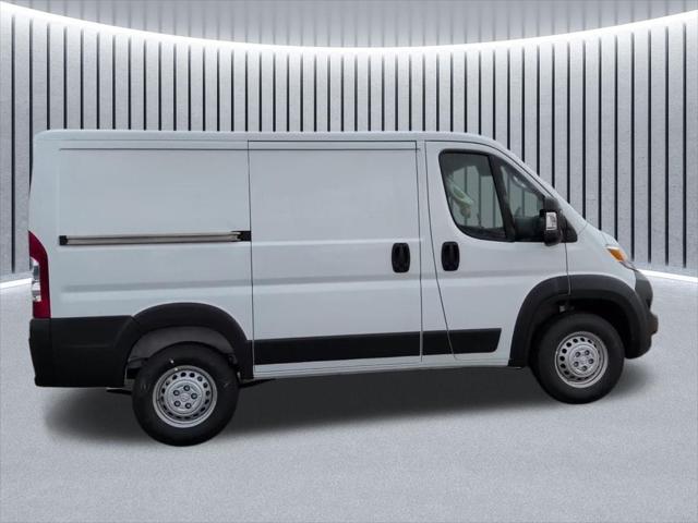2026 Ram ProMaster Cargo Van Tradesman Low Roof 118" WB w/Pass Seat