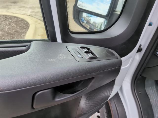 2026 Ram ProMaster Cargo Van Tradesman Low Roof 118" WB w/Pass Seat