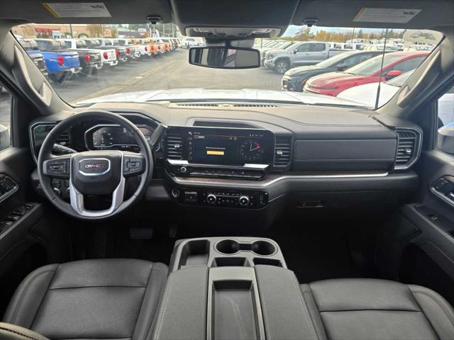 2025 GMC Sierra 2500HD 4WD Crew Cab Standard Bed SLT