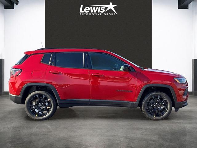 2026 Jeep Compass Latitude Altitude