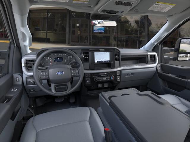 2025 Ford F-550 XL