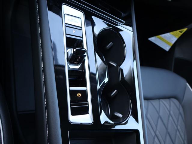 2026 Volkswagen Atlas SEL Premium R-Line