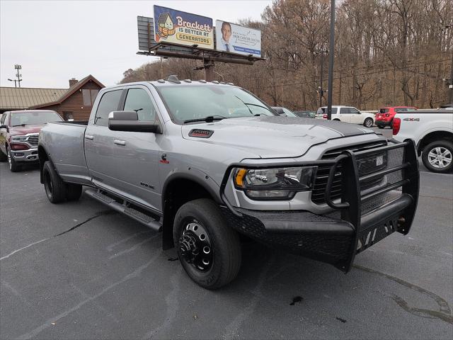 2020 RAM 3500 Big Horn Crew Cab 4x4 8 Box 2020 RAM 3500 Big Horn Crew Cab 4x4 8 Box