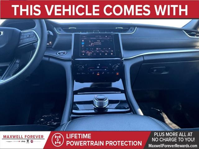 2024 Jeep Grand Cherokee L Altitude 4x4 2024 Jeep Grand Cherokee L Altitude 4x4
