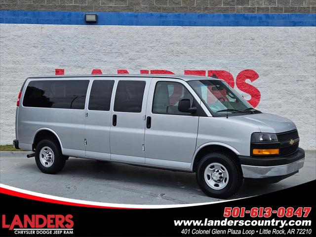 2023 Chevrolet Express Passenger RWD 3500 Extended Wheelbase LS 2023 Chevrolet Express Passenger RWD 3500 Extended Wheelbase LS