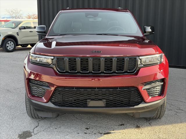 2023 Jeep Grand Cherokee Altitude 4x4 2023 Jeep Grand Cherokee Altitude 4x4
