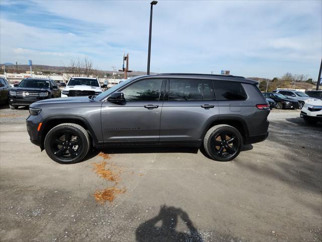 2023 Jeep Grand Cherokee L Altitude 4x4 2023 Jeep Grand Cherokee L Altitude 4x4