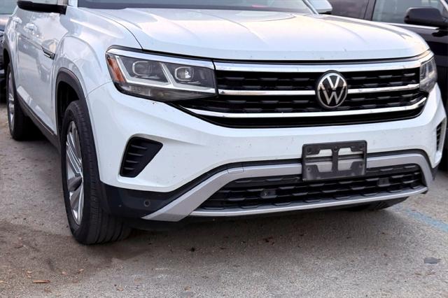 2020 Volkswagen Atlas Cross Sport 2.0T SE w/Technology R-Line