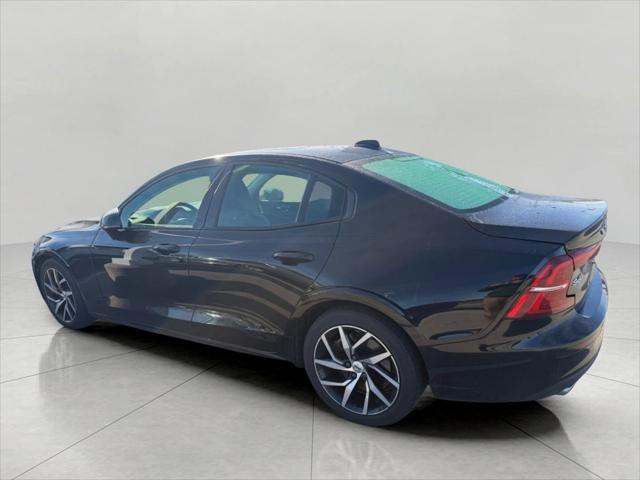 2019 Volvo S60 T6 Momentum 2019 Volvo S60 T6 Momentum