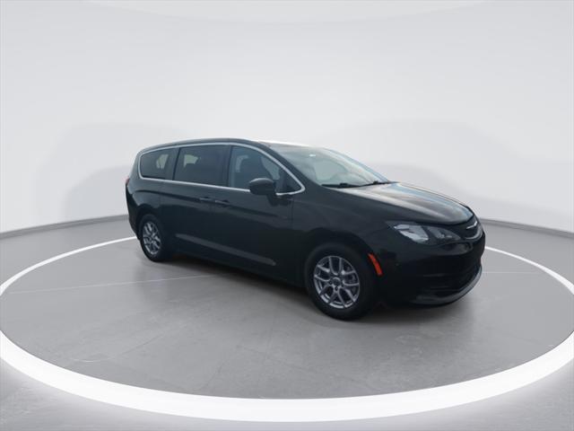 2023 Chrysler Voyager LX 2023 Chrysler Voyager LX