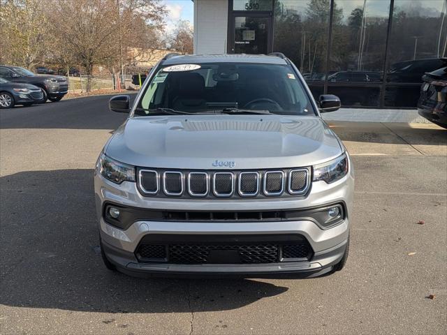 2022 Jeep Compass Latitude Lux 4x4 2022 Jeep Compass Latitude Lux 4x4