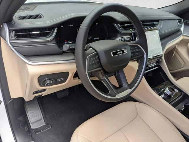 2025 Jeep Grand Cherokee GRAND CHEROKEE L LIMITED 4X4