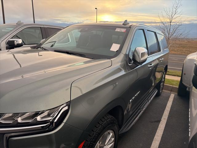 2023 Chevrolet Suburban 4WD Premier