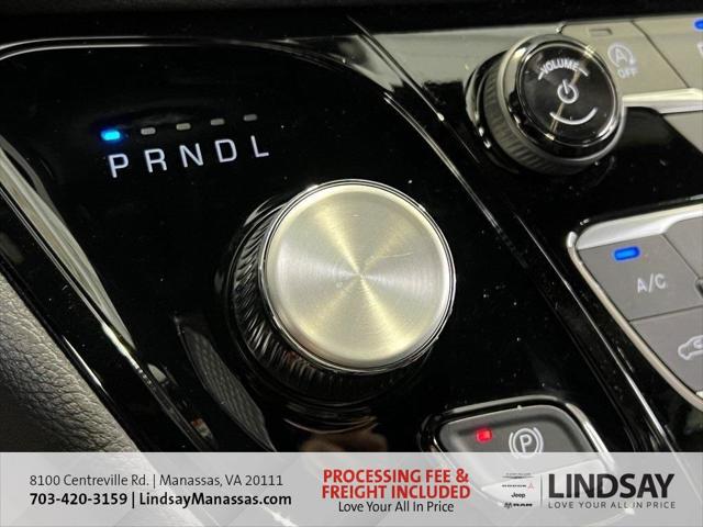 2026 Chrysler Pacifica Select AWD