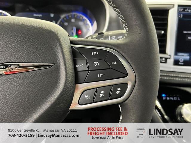 2026 Chrysler Pacifica Select AWD