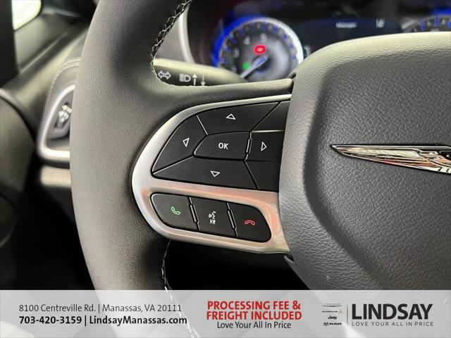 2026 Chrysler Pacifica Select AWD