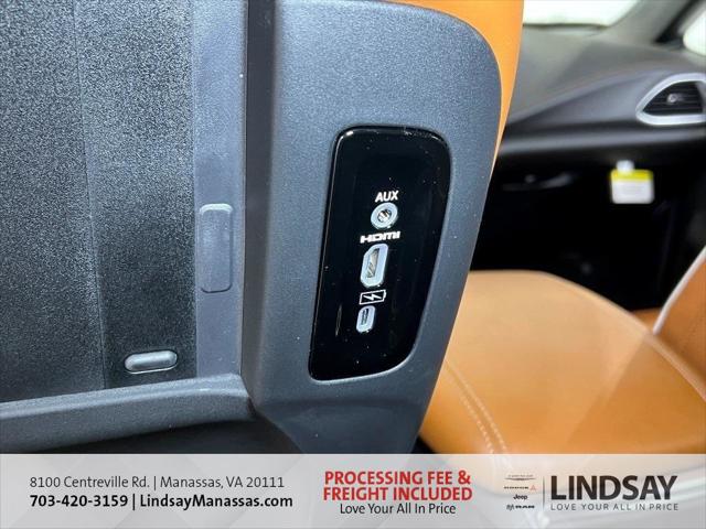 2026 Chrysler Pacifica Pinnacle AWD