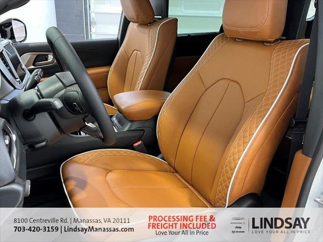 2026 Chrysler Pacifica Pinnacle AWD