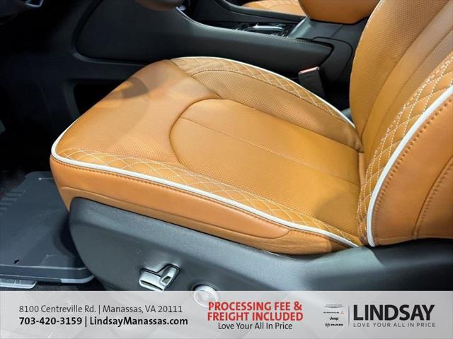 2026 Chrysler Pacifica Pinnacle AWD