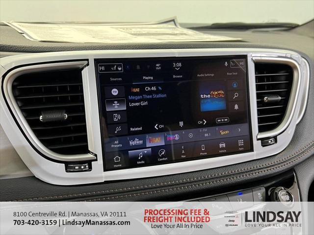 2026 Chrysler Pacifica Pinnacle AWD