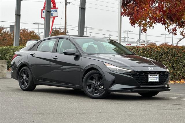 2023 Hyundai Elantra SEL 2023 Hyundai Elantra SEL