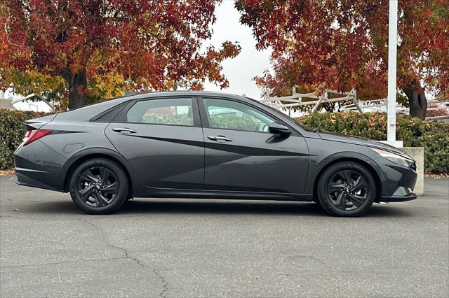 2023 Hyundai Elantra SEL 2023 Hyundai Elantra SEL