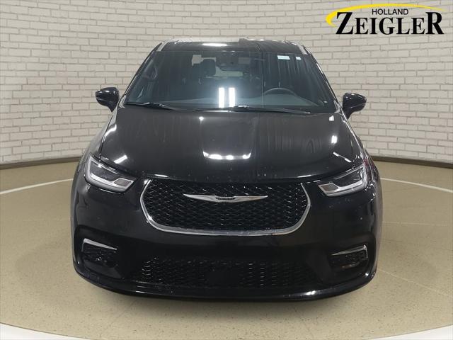 2025 Chrysler Pacifica Select 2025 Chrysler Pacifica Select