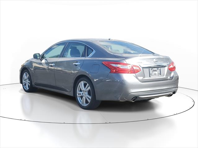 2017 Nissan Altima 3.5 SL 2017 Nissan Altima 3.5 SL