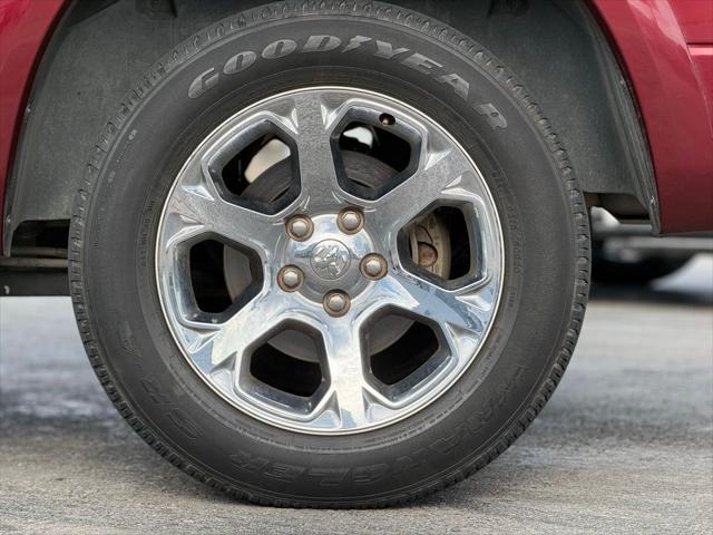 2018 RAM 1500 Laramie Crew Cab 4x4 57 Box 2018 RAM 1500 Laramie Crew Cab 4x4 57 Box