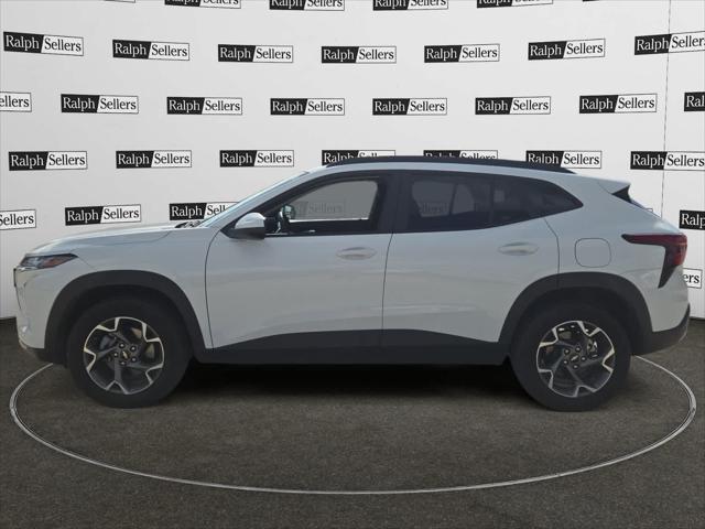 2025 Chevrolet Trax FWD LT