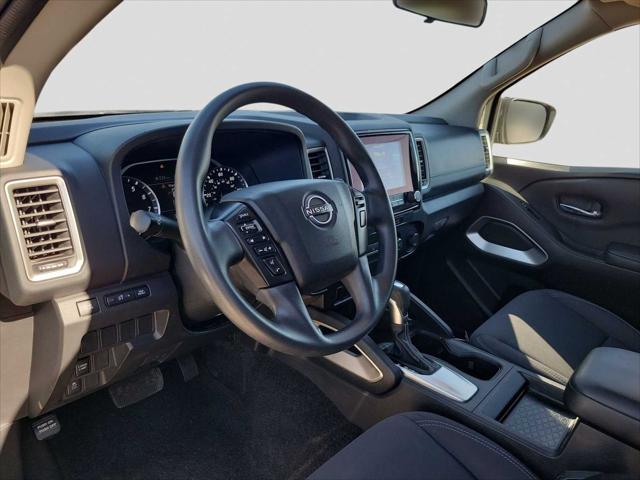 2022 Nissan Frontier Crew Cab SV 4x2