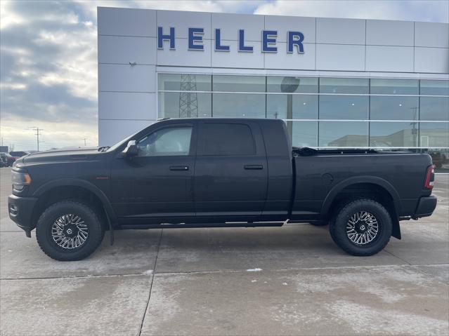 2021 RAM 3500 Limited Mega Cab 4x4 64 Box 2021 RAM 3500 Limited Mega Cab 4x4 64 Box