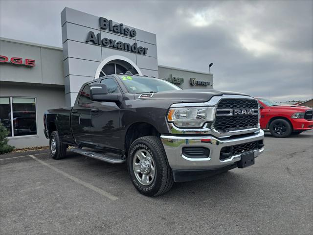 2024 RAM 2500 Tradesman Crew Cab 4x4 8 Box