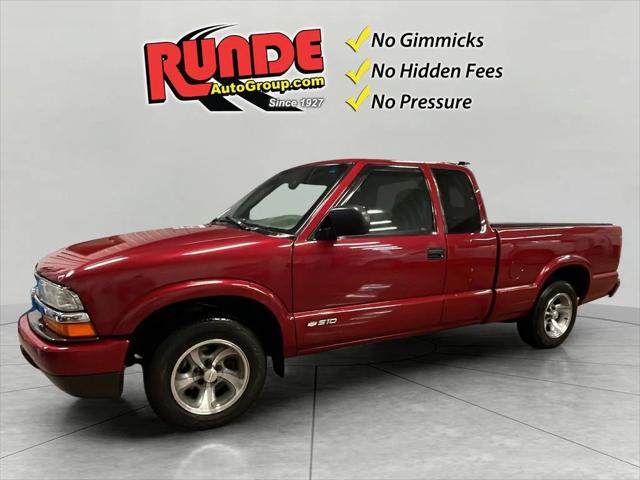 2002 Chevrolet S-10 LS 2002 Chevrolet S-10 LS