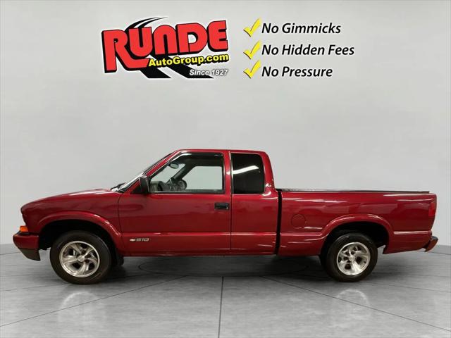 2002 Chevrolet S-10 LS 2002 Chevrolet S-10 LS