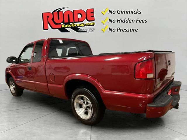 2002 Chevrolet S-10 LS 2002 Chevrolet S-10 LS