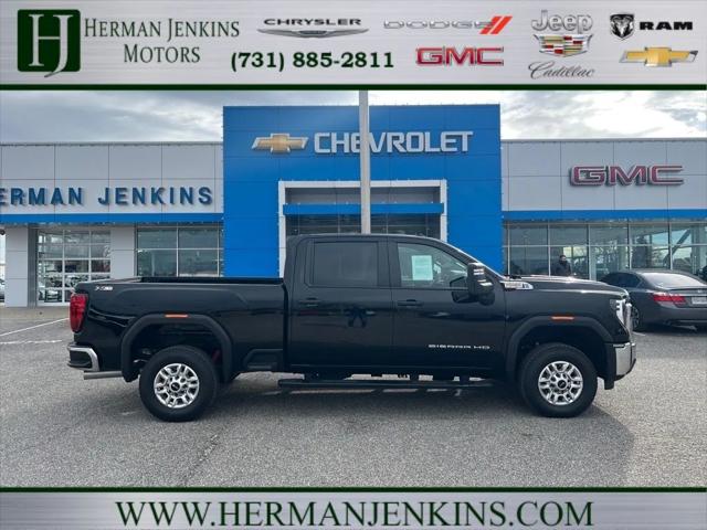 2024 GMC Sierra 2500HD 4WD Crew Cab Standard Bed Pro 2024 GMC Sierra 2500HD 4WD Crew Cab Standard Bed Pro