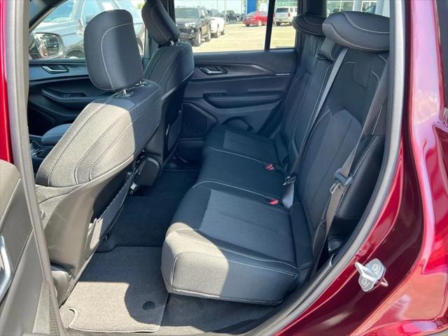 2024 Jeep Grand Cherokee L Altitude 4x4