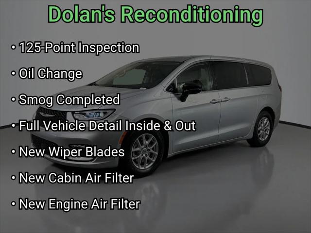 2024 Chrysler Pacifica Touring L