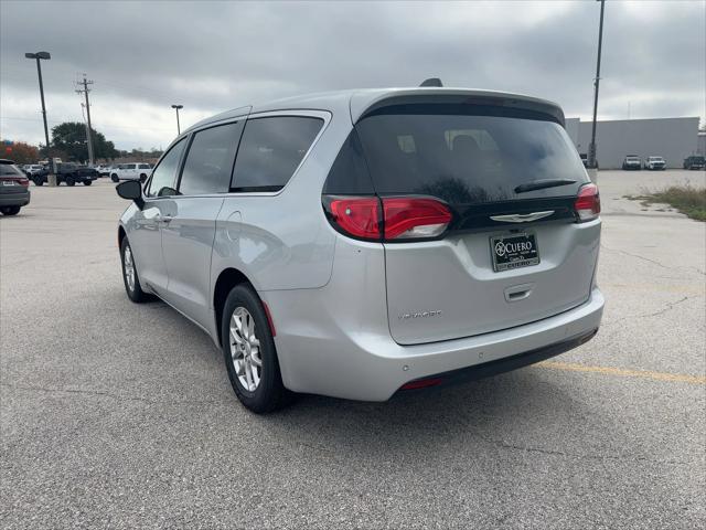 2026 Chrysler Voyager VOYAGER LX