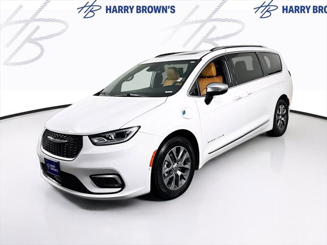 2023 Chrysler Pacifica Hybrid Pinnacle 2023 Chrysler Pacifica Hybrid Pinnacle