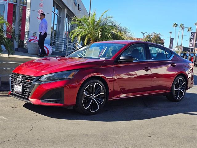 2023 Nissan Altima SR FWD