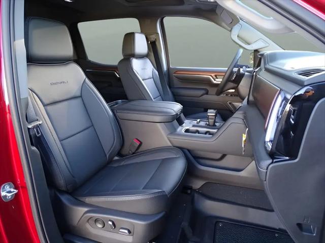 2023 GMC Sierra 1500 4WD Crew Cab Short Box Denali
