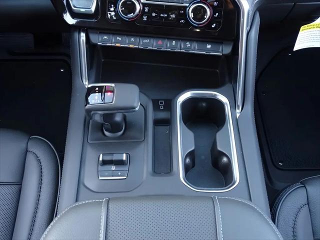 2023 GMC Sierra 1500 4WD Crew Cab Short Box Denali