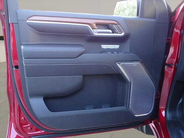 2023 GMC Sierra 1500 4WD Crew Cab Short Box Denali