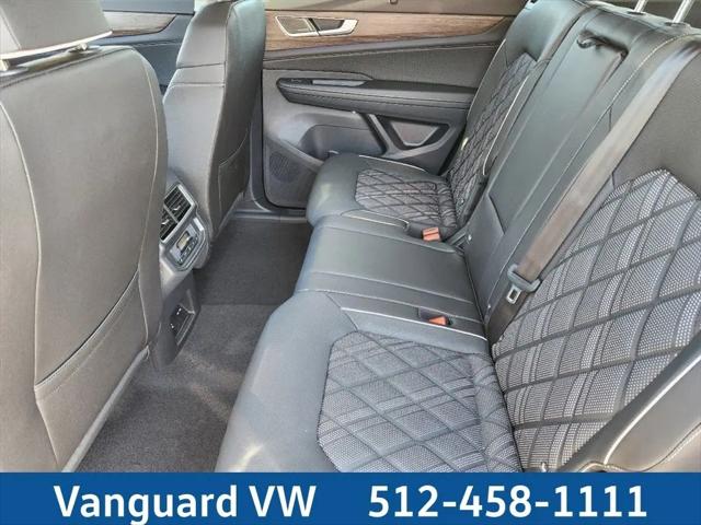 2025 Volkswagen Atlas 2.0T SEL Premium R-Line