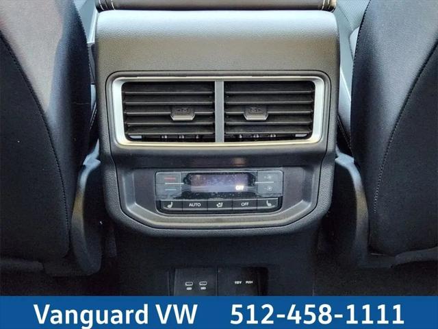2025 Volkswagen Atlas 2.0T SEL Premium R-Line