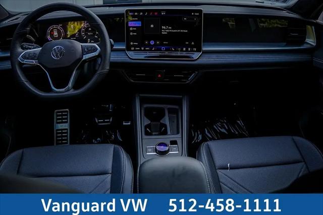 2026 Volkswagen Tiguan SE R-Line Black
