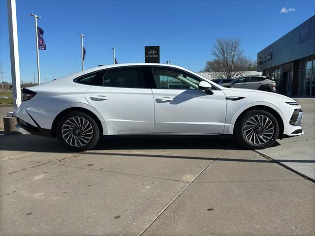 2026 Hyundai Sonata Hybrid Limited